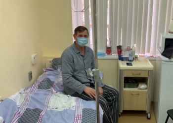 Кличко снял репортаж из Александровской больницы и показал палату нардепа Шахова (ВИДЕО)
