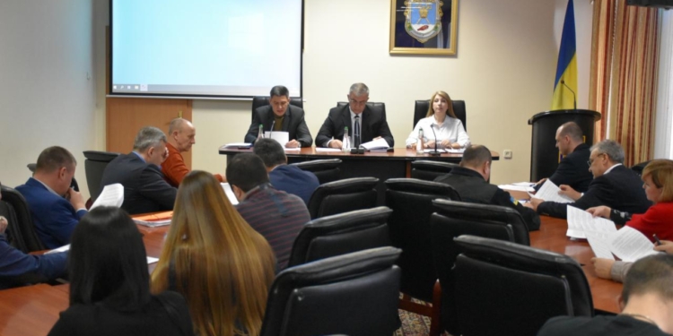 Все-таки изоляция? Николаевская ОГА решила “максимально ограничить передвижение населения между населенными пунктами”