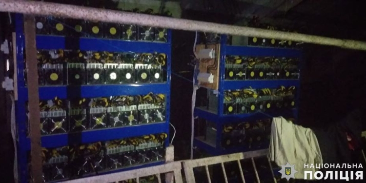 На Николаевщине нашли криптоферму, которая майнила на ворованной электроэнергии (ФОТО)