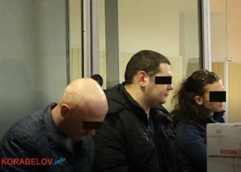 Многодетную мать с подельниками судили за ограбление мужчины в Корабельном районе (ВИДЕО)