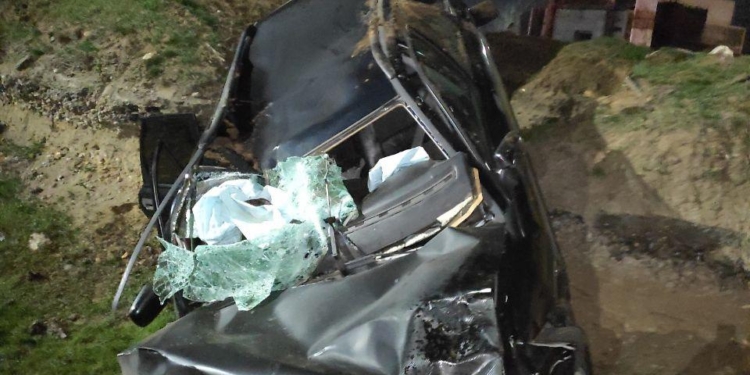 Под Николаевом автомобиль влетел в окоп блокпоста – один человек погиб (ФОТО)