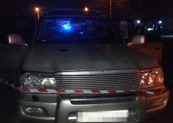 На Днепропетровщине в багажнике автомобиля нашли застреленного полицейского