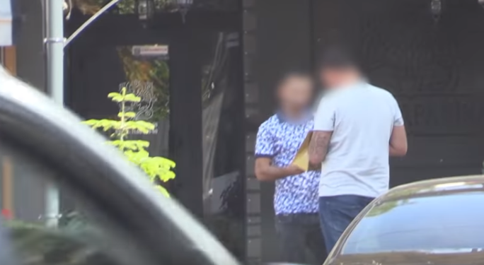 НАБУ опубликовало оперативные записи передачи взятки экс-начальнику николаевской Службы автодорог (ВИДЕО)