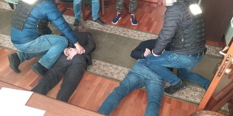 Больше $1 млн. Чиновников минюста и пенитенциарной службы задержали на крупной взятке (ФОТО)