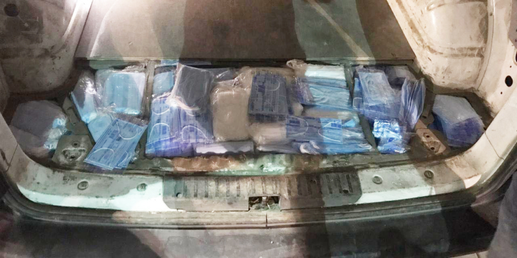 Сознательные граждане. Из Украины в Польшу пытались вывезти больше 10 тыс. медицинских масок (ФОТО)