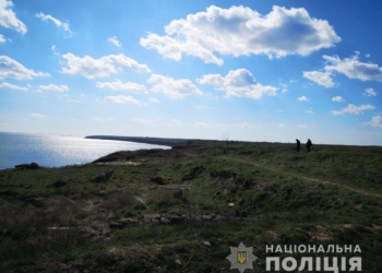 Двое «черных археологов» пытались откопать старинные монеты в заповеднике «Ольвия», но были задержаны (ФОТО)