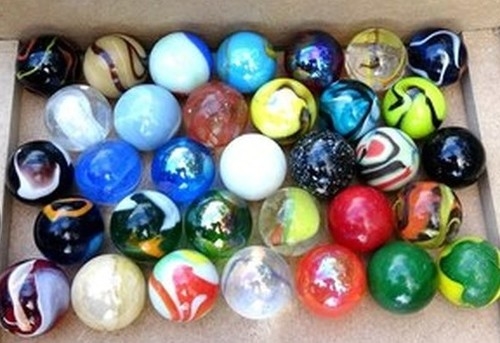 Отмененные спортивные мероприятия заменили гонки мраморных шариков – они держат в напряжении до конца (ВИДЕО)