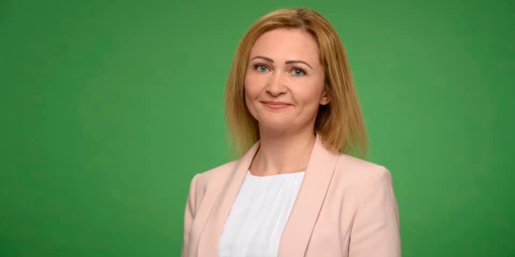 “Слуга народа” решила снять своего кандидата на довыборах в Раду из-за низкого рейтинга