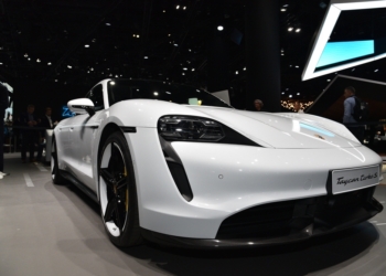 Эпоха бедности: все электрокары Porshe, выделенные для Украины на 2020 год, уже раскуплены