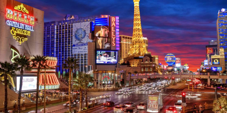 Впервые после убийства Кеннеди: в Лас-Вегасе из-за коронавируса закрывают все казино