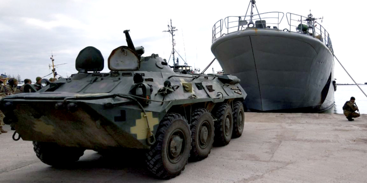 В Николаеве впервые будущих «штормовых беретов» тренируют на курсе морского пехотинца» (ФОТО)