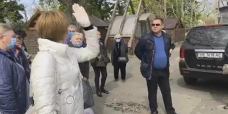 В Николаеве протестовали торговцы рынка «Колос» – собственник не работающего рынка требовал с них 100% арендной платы (ВИДЕО)