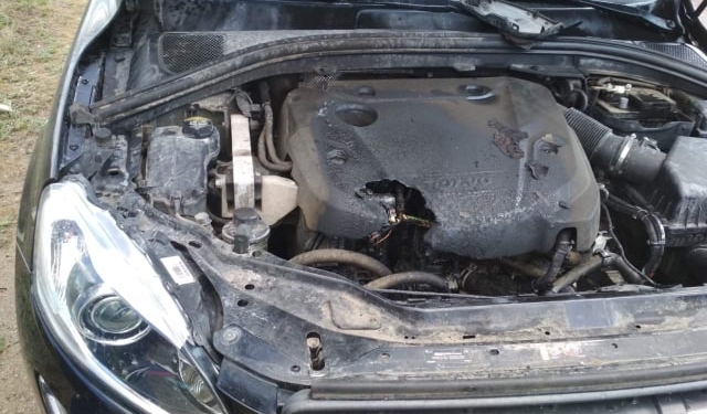 На Николаевщине на ходу вспыхнул автомобиль. Но у водителя с собой было (ФОТО)