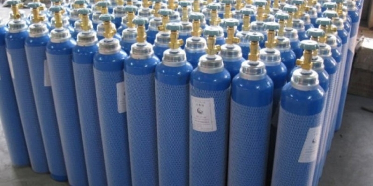 «Зоря»-«Машпроект» передала в больницы Николаева 127 баллонов с медицинским кислородом