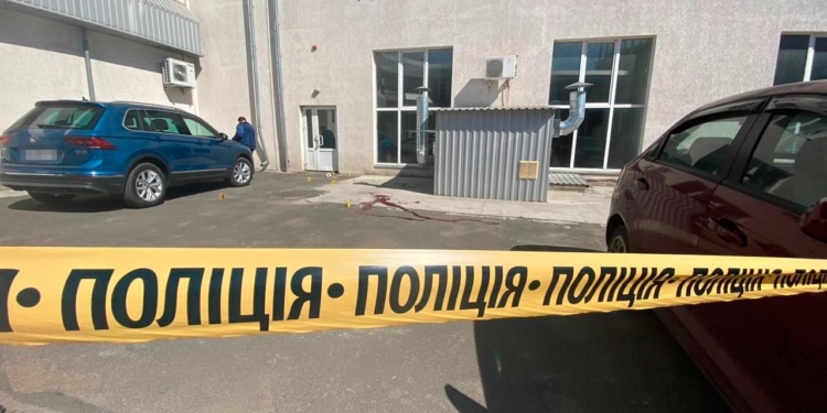 ОБНОВЛЕНО. В Николаеве стреляли в Михаила Титова (“Мультика”) (ФОТО, ВИДЕО)