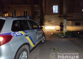 Житель Кривого Рога из ревности застрелил женщину, ранил ее парня и выбросился с 8 этажа во время задержания (ФОТО)