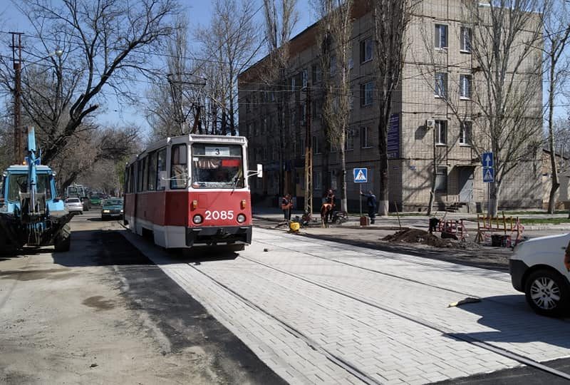 В Николаеве из общественного транспорта курсируют только трамваи