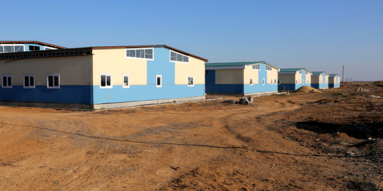 Таран и Хомчак ознакомились с ходом строительства бригадного городка на николаевском полигоне «Широкий лан» (ФОТО)