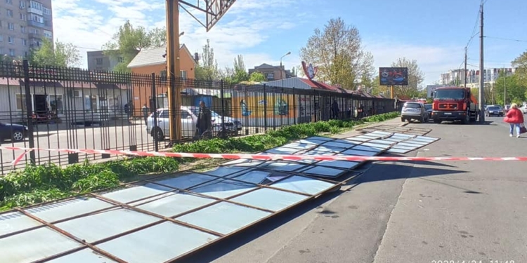 В Николаеве за прошлую неделю демонтировали 4 незаконных киоска и 15 билбордов (ФОТО)