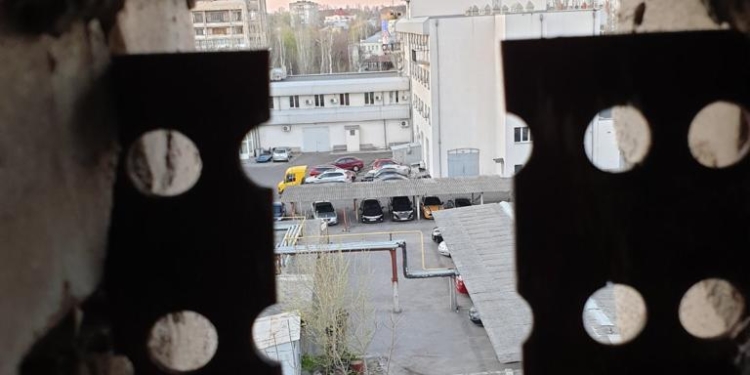 Покушение на Титова: полиция показала место засады и оружие киллера (ФОТО и ВИДЕО)