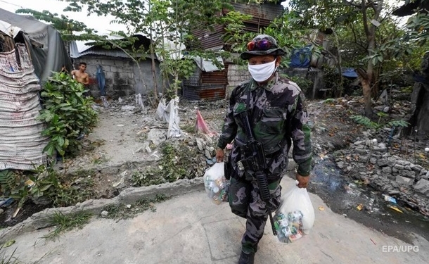 Полиция Филиппин застрелила нарушителя карантина