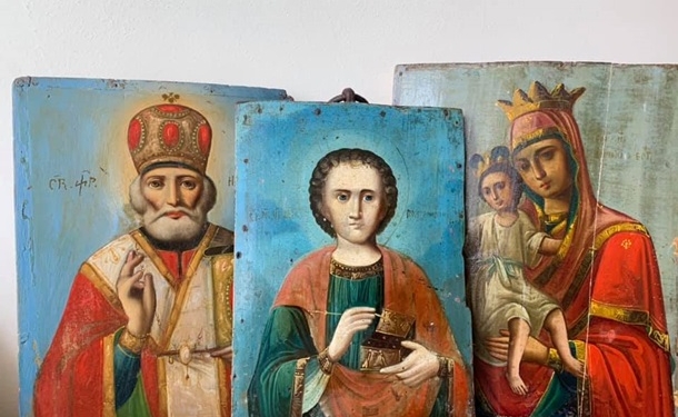 Из Украины пытались по почте выслать ряд икон, имеющих историческую ценность (ФОТО, ВИДЕО)