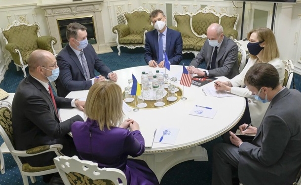 Шмыгаль озвучил условия для отправки заробитчан в ЕС