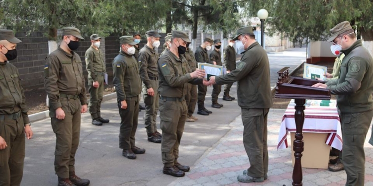 В Николаеве уволились в запас нацгвардейцы-«срочники» (ФОТО)