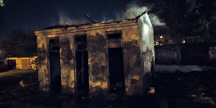 Ночью на Николаевщине потушили два пожара в жилом секторе (ФОТО)