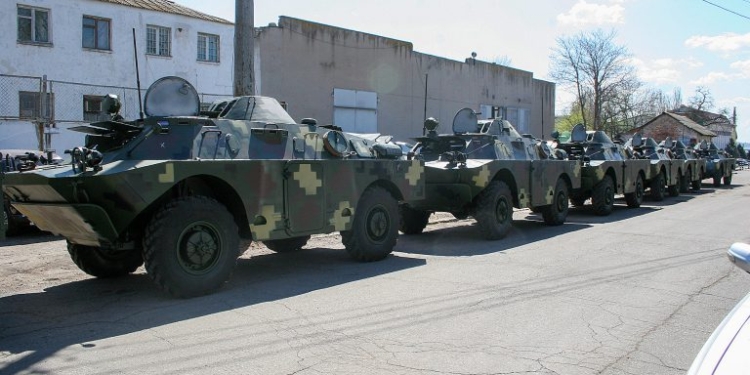 Николаевский бронетанковый завод передал военным партию техники в рамках ГОЗ-2020 (ФОТО)