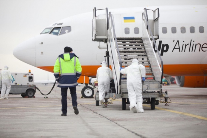 Украинские авиакомпании получат компенсации за эвакуационные чартерные рейсы — Криклий 1