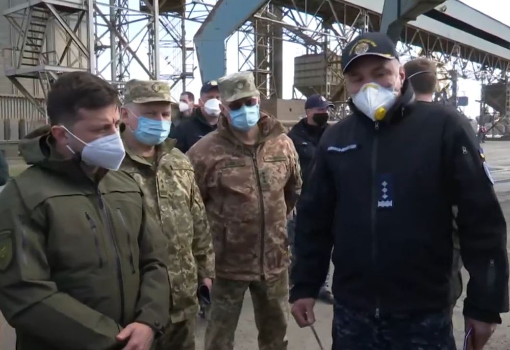 Зеленский проинспектировал строительство военно-морской базы в Бердянске (ФОТО, ВИДЕО) 3