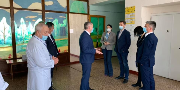 Сенкевич показал главному санитарному врачу страны, как горбольницу №3 готовят к работе в условиях распространения COVID-19 (ФОТО)