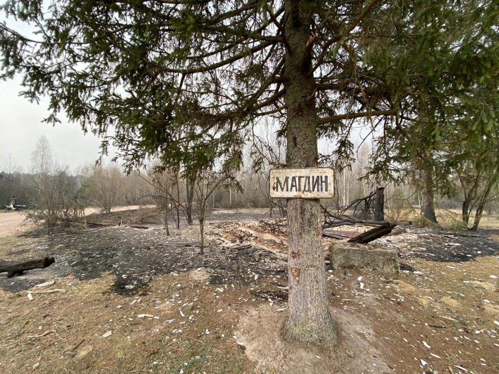 На Житомирщине авиация тушит масштабный пожар - уже сгорело более 80 домов (ФОТО, ВИДЕО) 6