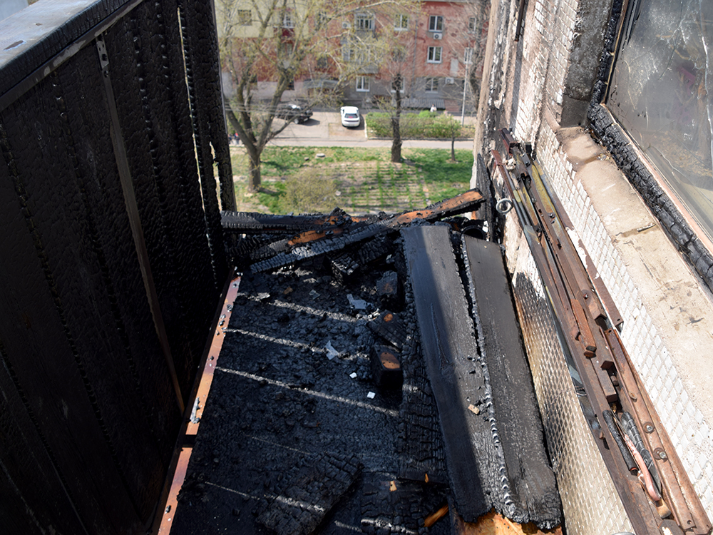Пожар на балконе. Горела 9-этажка в Николаеве (ФОТО) 9