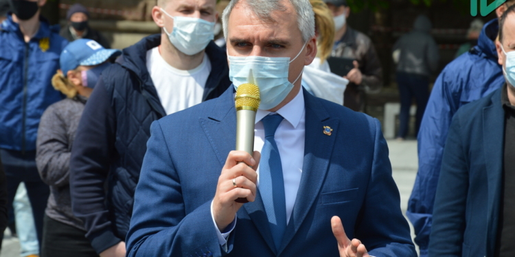 Сенкевич из СМИ узнал, что карантинные ограничения на общественный транспорт снимут 11 мая