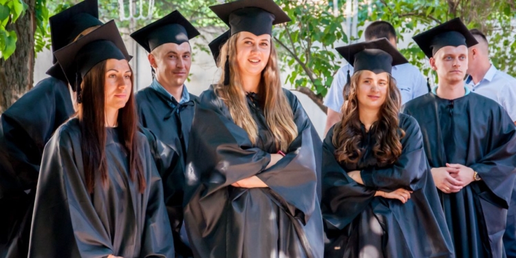 Николаевский вуз предложил антикризисную программу для абитуриентов (ФОТО)