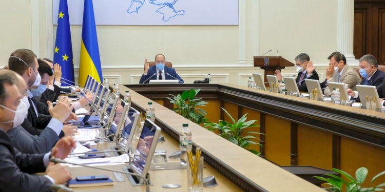 В связи с карантином в Украине снова запретили работу строительных магазинов, которую разрешили вчера