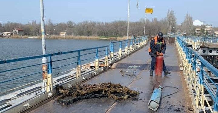 Пешеходному мосту в Николаеве необходима замена якорных цепей –  Капацына (ФОТО)