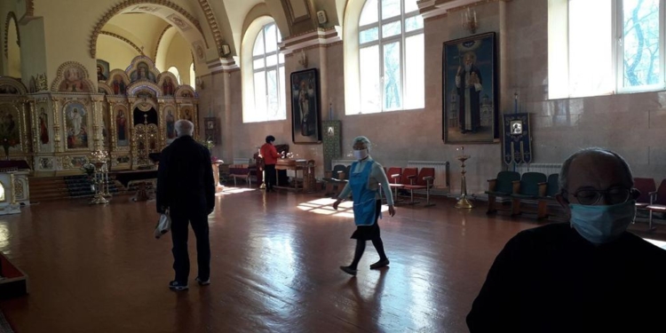 На Николаевщине полиция не обнаружила карантинных нарушений верующими во время Вербного воскресенья (ФОТО)