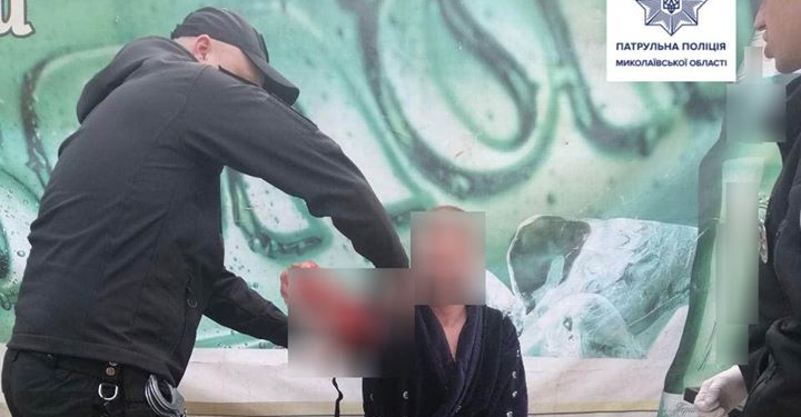 В Николаеве патрульные не допустили совершения самоубийства (ФОТО)