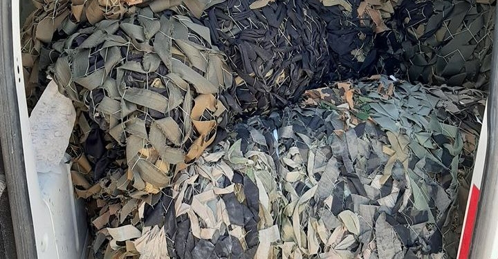 «Оккупанты хуже вируса»: волонтеры из Николаева передали защитникам собственноручно сплетенные маскировочные сети площадью 500 кв.м (ФОТО)