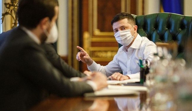 Какие маски носит Зеленский и сколько стоит его защита от коронавируса (ФОТО)