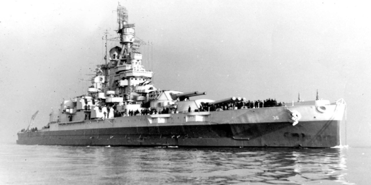 У Гавайских островов нашли 100-летний линкор «Невада», переживший две мировых войны и ядерные испытания и «расстрелянный» своими же на учениях (ФОТО)