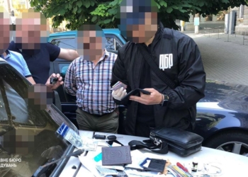 В Николаеве на взятке задержали сотрудника СБУ – требовал $2 тыс. и 10 тонн зерна (ФОТО)