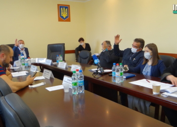 Депутаты Николаевского облсовета хотят, чтобы Алексея Вадатурского удостоили государственной награды за то, что он сделал для Николаевской «инфекционки» (ВИДЕО)
