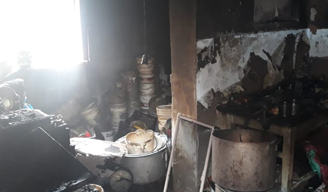 В Николаеве потушили горящую хозпостройку (ФОТО)