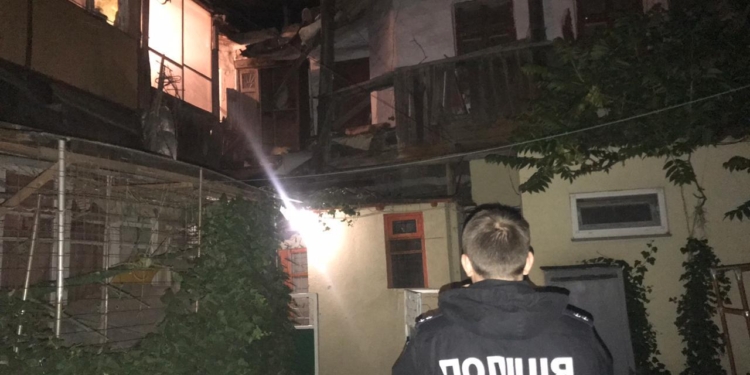 В Одессе обвалился еще один дом (ФОТО)