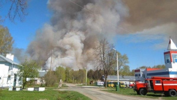 На бывшем военном арсенале в России второй день взрываются снаряды – жителей вывозят (ФОТО, ВИДЕО)