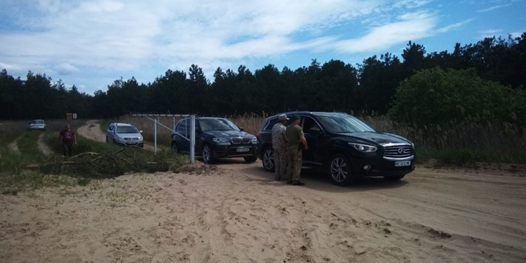 На въезде на Кинбурнскую косу со стороны Херсонской области заработал КПП (ФОТО)